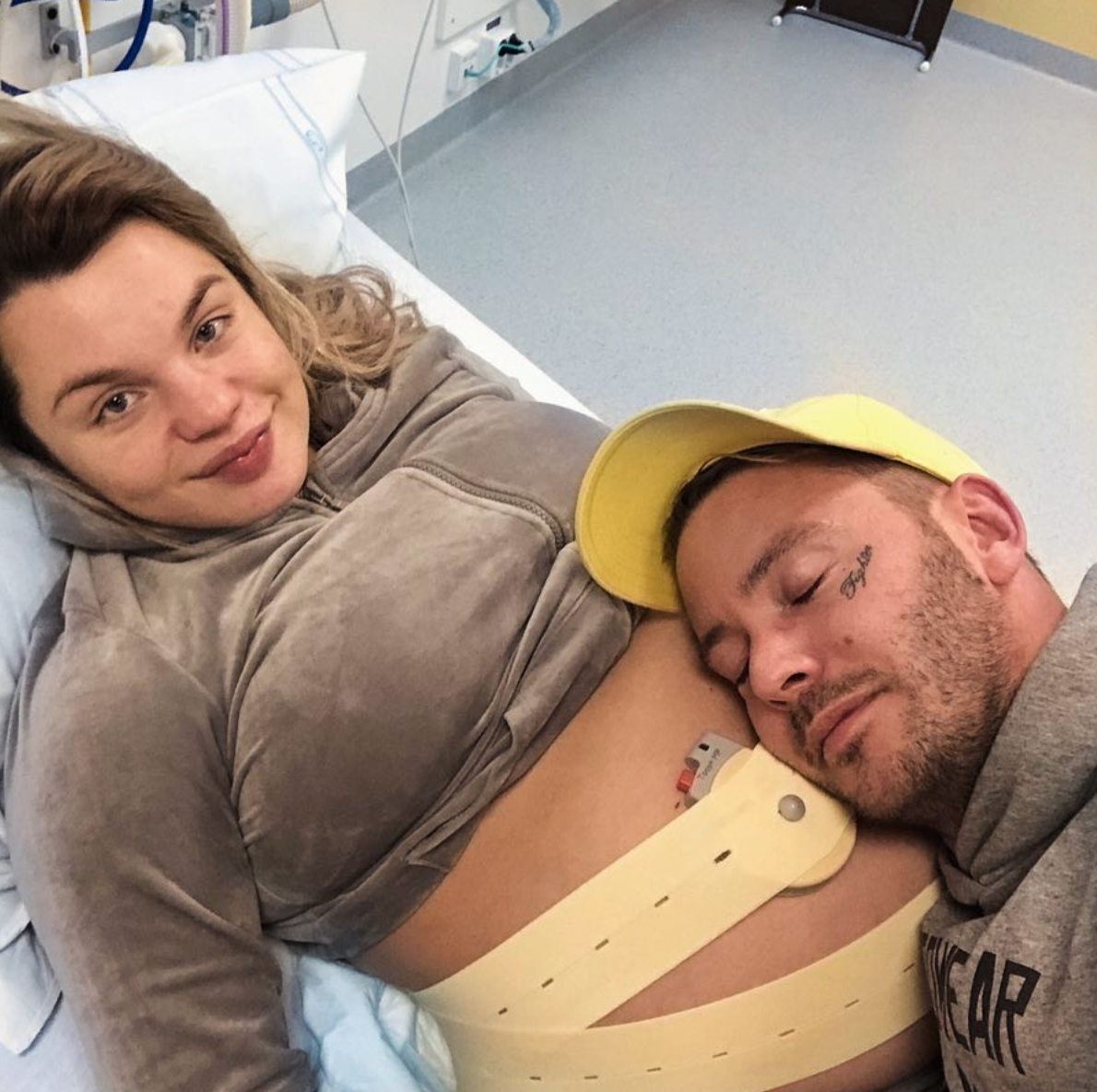 Jocke och Jonna Lundell har kämpat med att få barn Jocke och Jonna Lundell har kämpat med att få barn